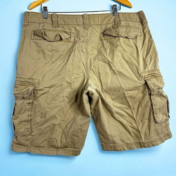 Old Navy Men's 40 Cargo Pocket Khaki Shorts 11”Inseam Flat Front Beige Y2K Skate - Picture 2 of 5